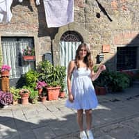 Sitter Profile Image: Angela D.