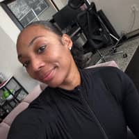 Sitter Profile Image: Candice S.