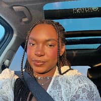 Sitter Profile Image: LeCourtney C.