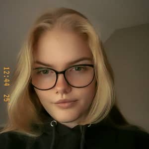 Sitter Profile Image: Eva W.