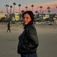 Sitter Profile Image: Emma Y.