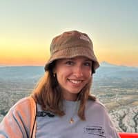 Immagine del profilo del sitter: Alice F.