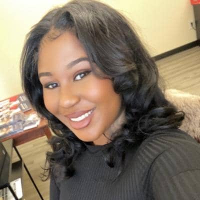 Sitter Profile Image: miesha w.