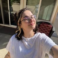 Sitter Profile Image: Madison C.