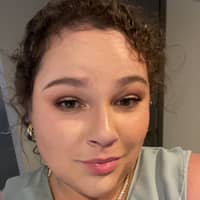 Sitter Profile Image: Sabrina V.