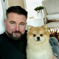 Sitter Profile Image: krzysztof r.