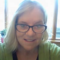 Sitter Profile Image: Renee M.