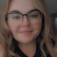 Sitter Profile Image: Felicity W.