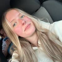 Sitter Profile Image: Sarah F.