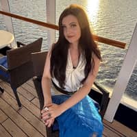 Sitter Profile Image: Natalie H.