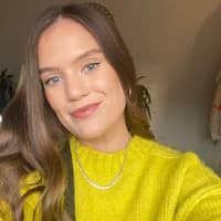 Sitter Profile Image: Martha R.