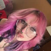 Sitter Profile Image: Carly W.