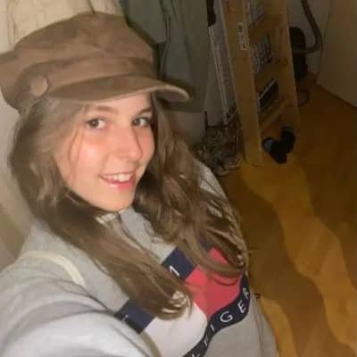 Sitterprofilbild: Emelie S.