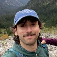 Sitter Profile Image: Lorenzo M.