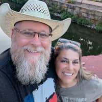 Sitter Profile Image: Kelley & David W.