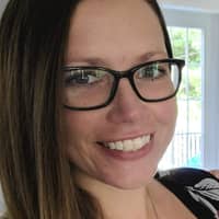 Sitter Profile Image: Melanie F.