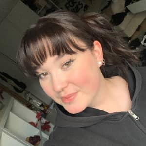 Sitter Profile Image: Hannah W.