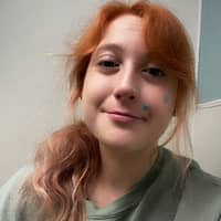 Sitter Profile Image: Shannon R.