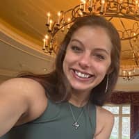 Sitter Profile Image: Alexandra S.