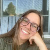 Sitter Profile Image: Lindsay J.