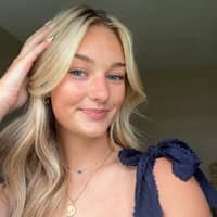 Sitter Profile Image: Molly T.