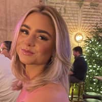 Sitter Profile Image: Holly W.