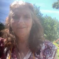 Sitter Profile Image: Linda C.