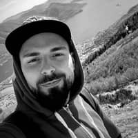 Sitter Profile Image: Tadeas H.