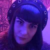 Sitter Profile Image: Anna V.