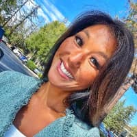 Sitter Profile Image: michelle n.