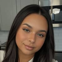 Sitter Profile Image: Myla R.