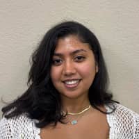 Sitter Profile Image: caitlin r.