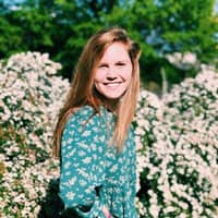 Sitter Profile Image: Nicole S.