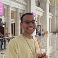 Sitter Profile Image: Alexis F.