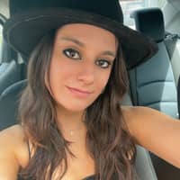 Sitter Profile Image: Sophie N.