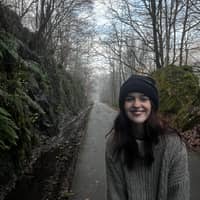 Sitter Profile Image: Lily S.