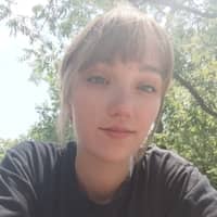 Sitter Profile Image: Erin L.