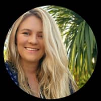 Sitter Profile Image: Debra G.