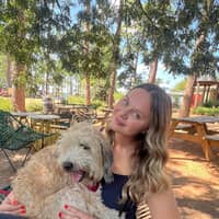 Sitter Profile Image: Madison A.