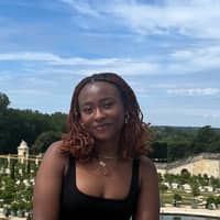 Sitter Profile Image: Kaia T.