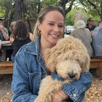 Sitter Profile Image: Leah R.