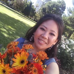 Sitter Profile Image: Mai Err C.