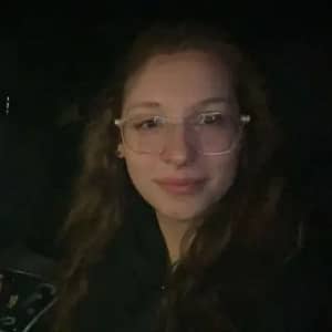 Sitter Profile Image: Hailee W.