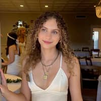 Sitter Profile Image: Madison T.