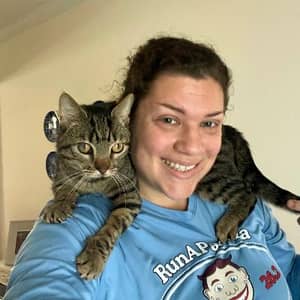 Sitter Profile Image: Leigh C.