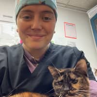 Sitter Profile Image: mia m.