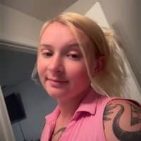 Sitter Profile Image: Tia M.