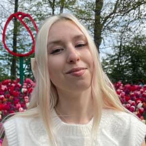 Sitter Profile Image: Viktoria Z.