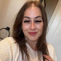 Sitter Profile Image: Francesca G.