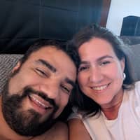 Sitter Profile Image: Sara & Dar D.